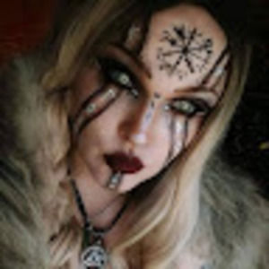 Meet your Posher, Kelley